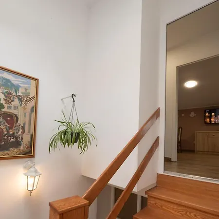 Kesten Apartman Lovran